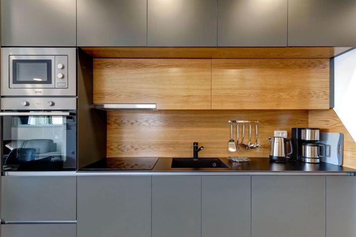 Image No.19-4 Bed Property for sale