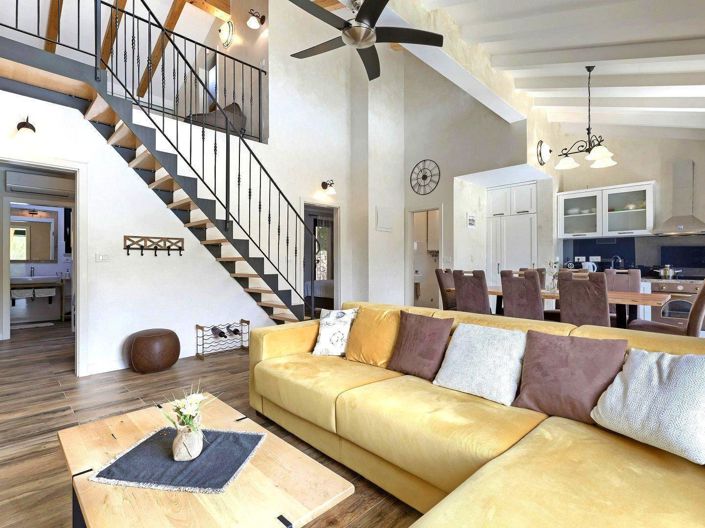 Image No.21-4 Bed Property for sale