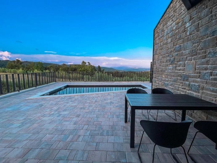 Image No.3-2 Bed Property for sale