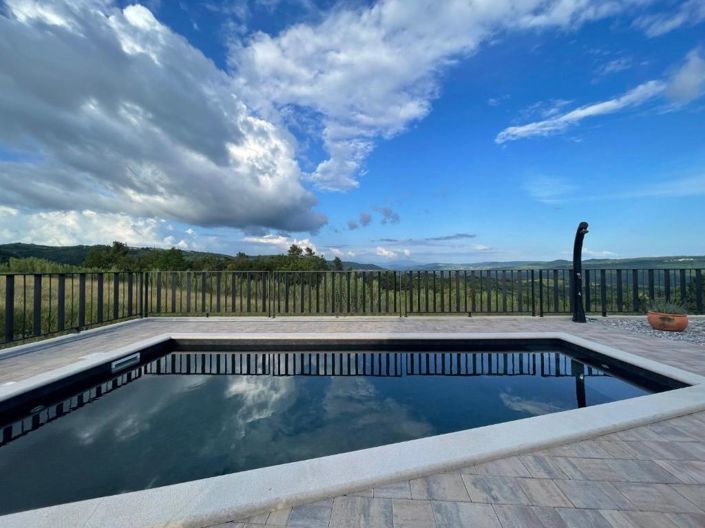 Image No.8-2 Bed Property for sale