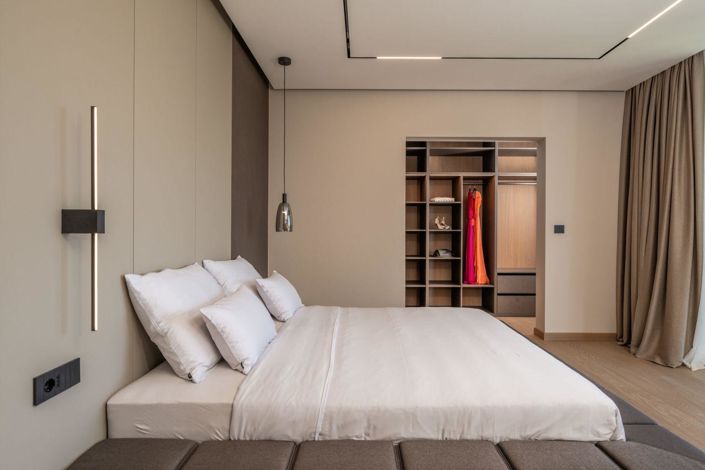 Image No.20-3 Bed Property for sale