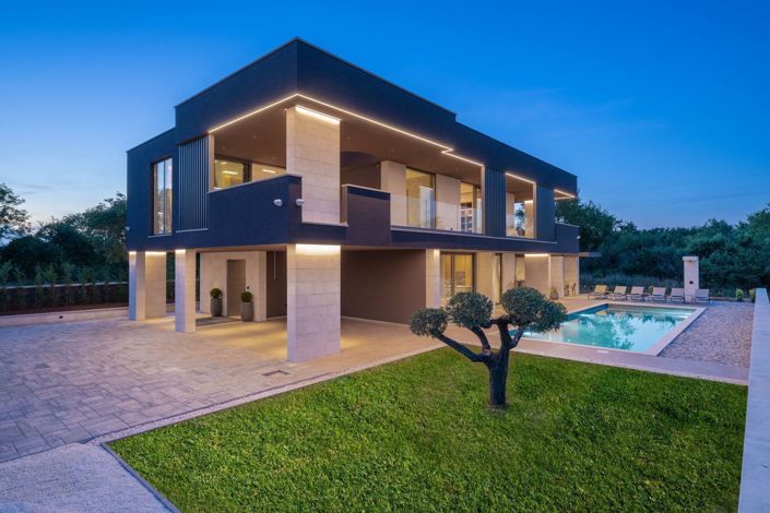 Image No.4-3 Bed Property for sale