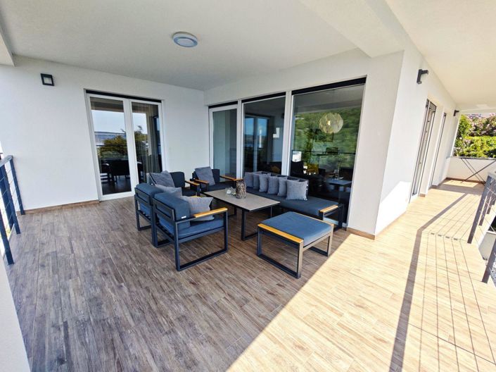 Image No.16-4 Bed Property for sale