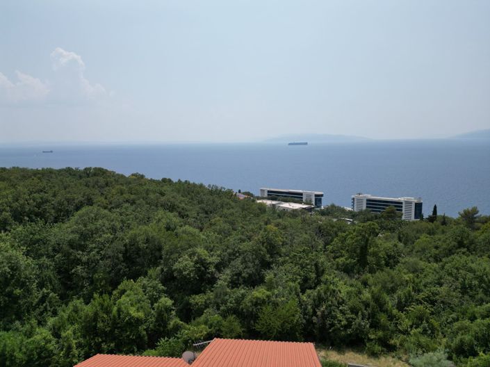 Image No.12-4 Bed Property for sale