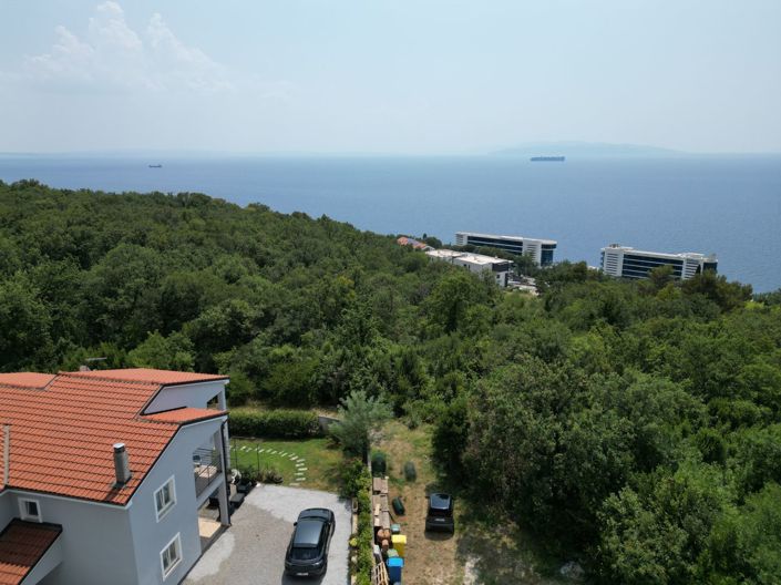 Image No.15-4 Bed Property for sale