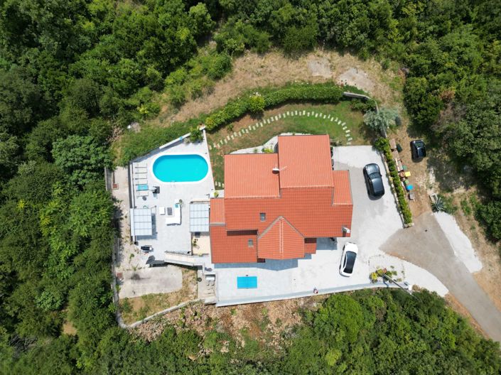 Image No.21-4 Bed Property for sale