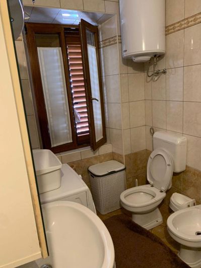 Image No.7-6 Bed Property for sale