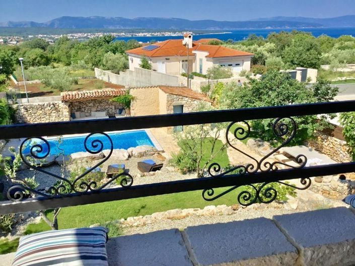 Image No.2-4 Bed Property for sale