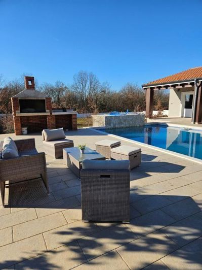 Image No.2-3 Bed Property for sale