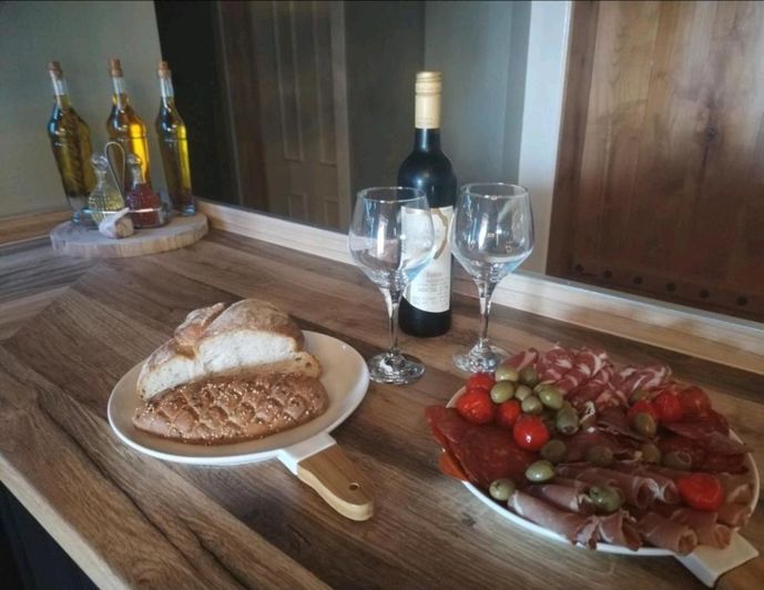 Image No.22-3 Bed Property for sale