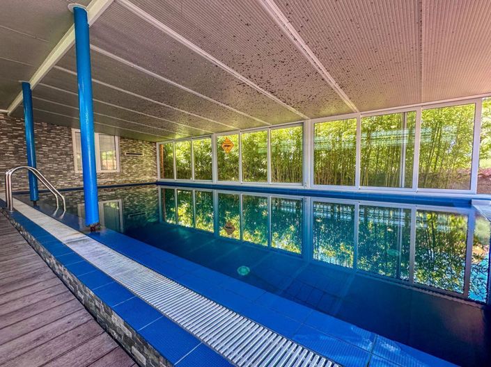 Image No.5-7 Bed Property for sale