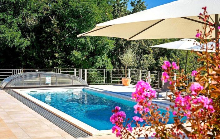 Image No.11-5 Bed Property for sale