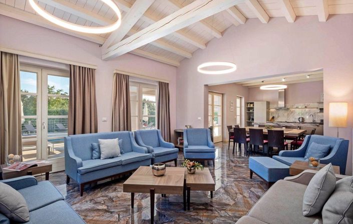 Image No.20-5 Bed Property for sale