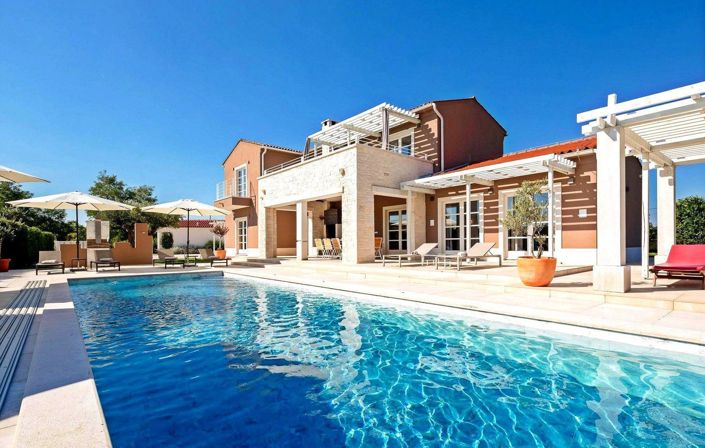 Image No.3-5 Bed Property for sale