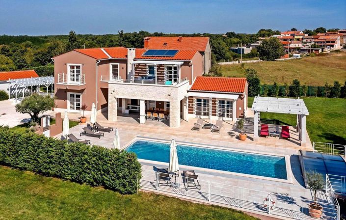 Image No.6-5 Bed Property for sale