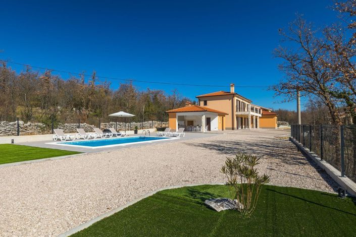 Image No.3-4 Bed Property for sale