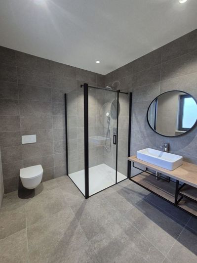 Image No.18-3 Bed Property for sale