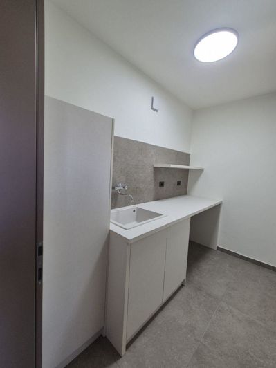 Image No.23-3 Bed Property for sale