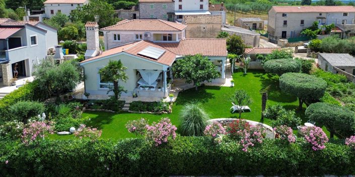 Image No.1-3 Bed Property for sale