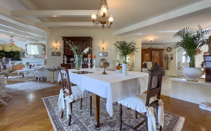 Image No.8-3 Bed Property for sale