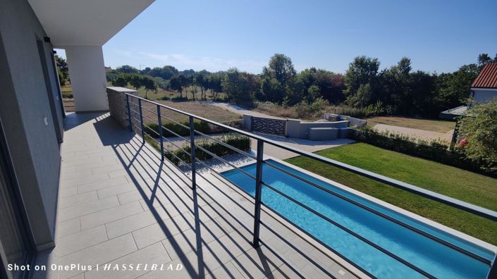 Image No.4-3 Bed Property for sale