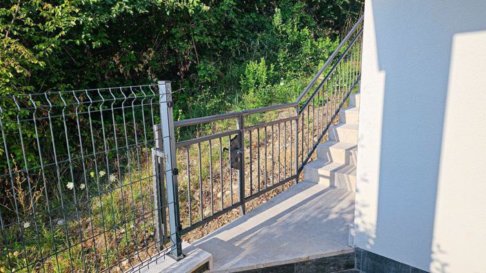 Image No.23-5 Bed Property for sale