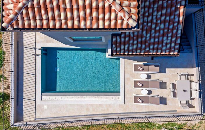 Image No.16-3 Bed Property for sale