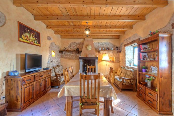 Image No.13-5 Bed Property for sale