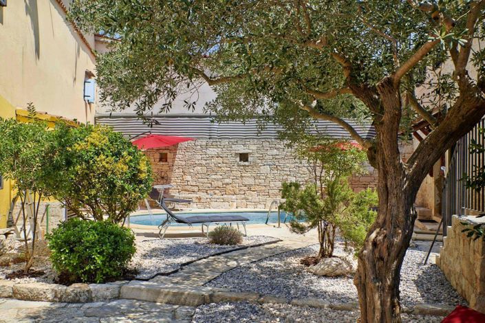 Image No.7-5 Bed Property for sale