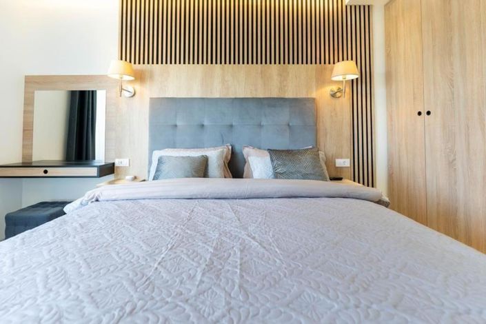 Image No.24-3 Bed Property for sale