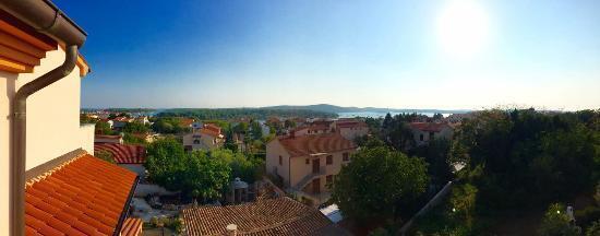 Image No.8-20 Bed Property for sale