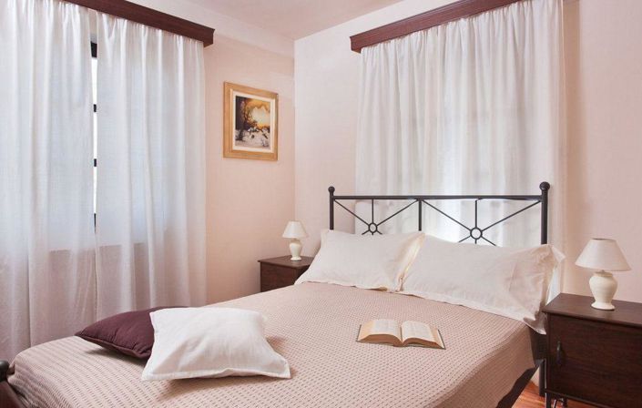 Image No.20-4 Bed Property for sale