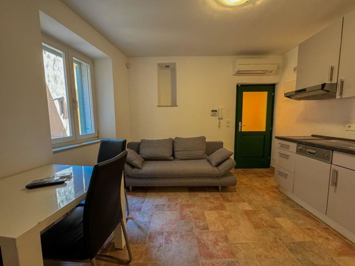 Image No.24-4 Bed Property for sale