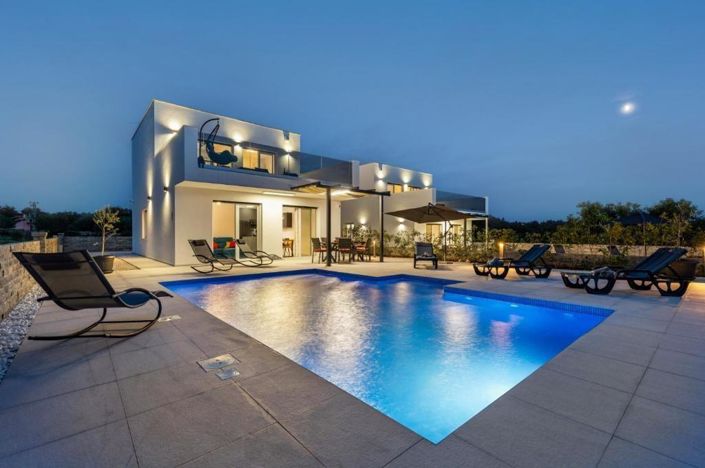 Image No.1-3 Bed Property for sale