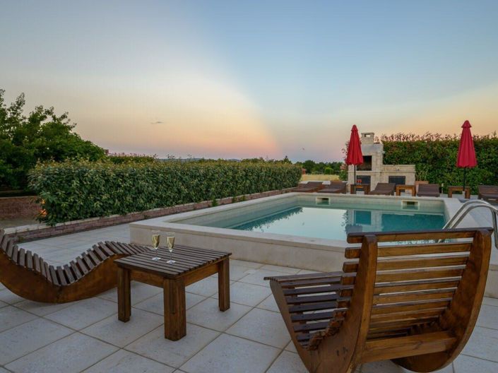 Image No.5-4 Bed Property for sale