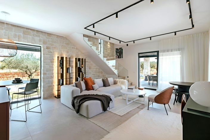 Image No.11-3 Bed Property for sale