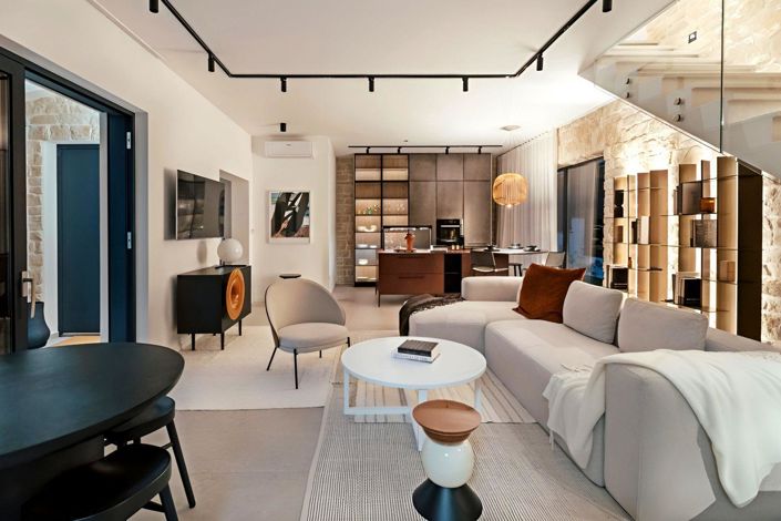 Image No.12-3 Bed Property for sale