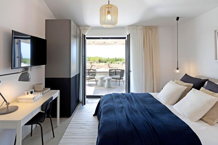 Image No.22-3 Bed Property for sale