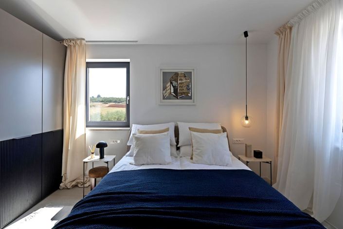 Image No.24-3 Bed Property for sale