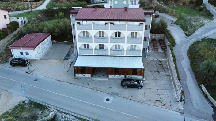Image No.1-24 Bed Property for sale