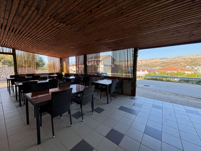 Image No.11-24 Bed Property for sale