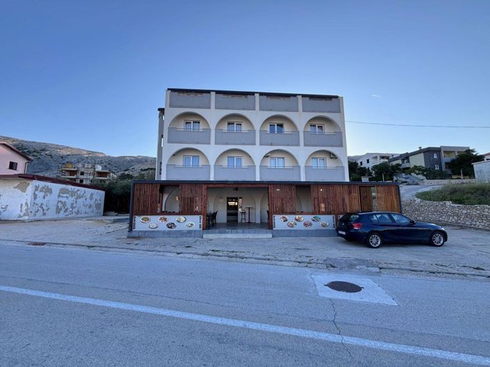 Image No.5-24 Bed Property for sale