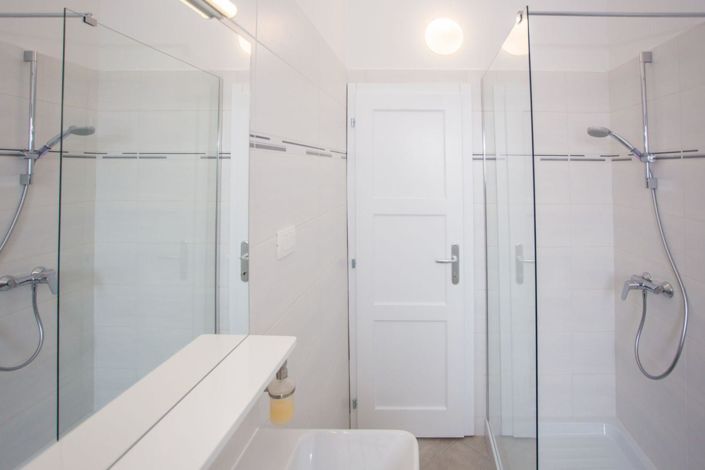 Image No.23-4 Bed Property for sale