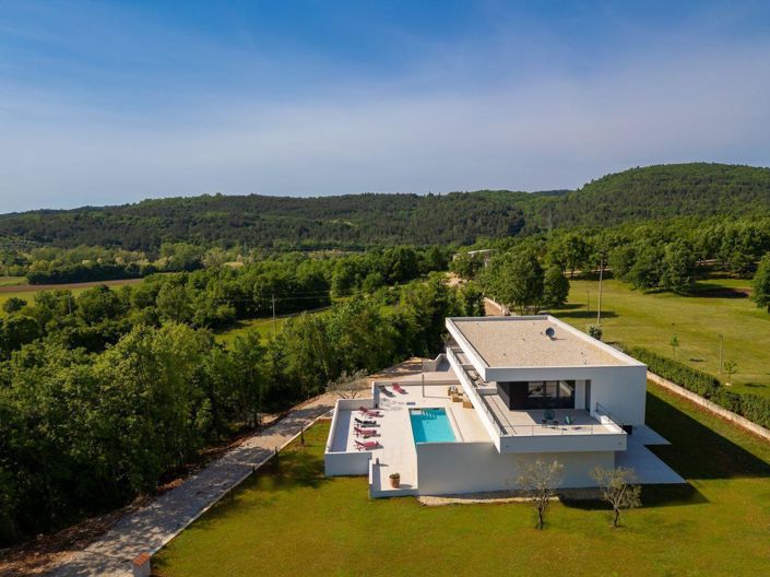 Image No.7-3 Bed Property for sale