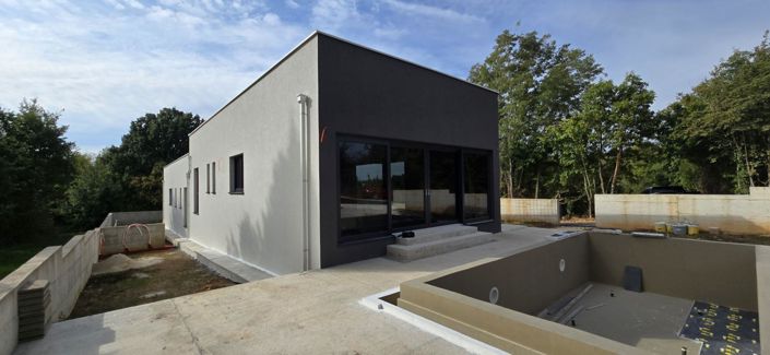 Image No.7-4 Bed Property for sale