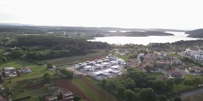 Image No.10-5 Bed Property for sale