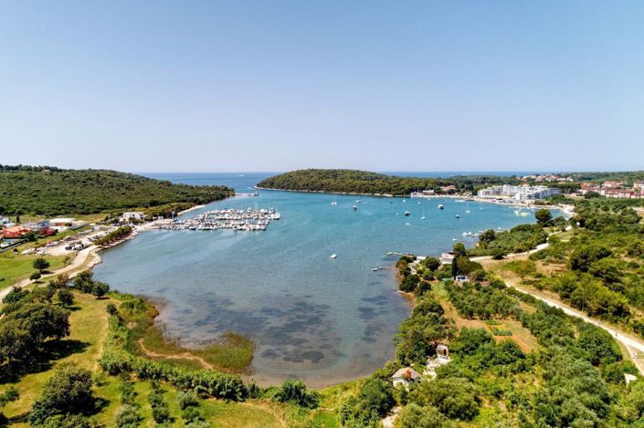 Image No.7-5 Bed Property for sale