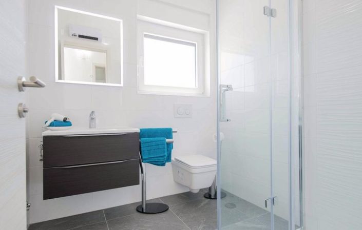 Image No.21-5 Bed Property for sale