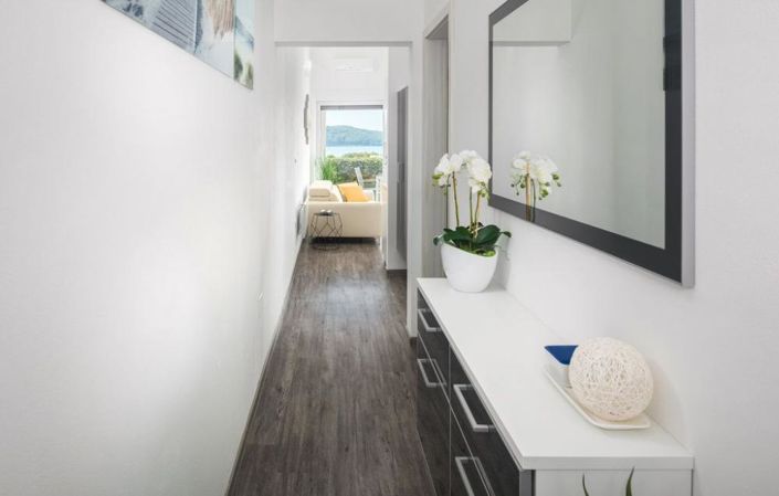 Image No.7-5 Bed Property for sale