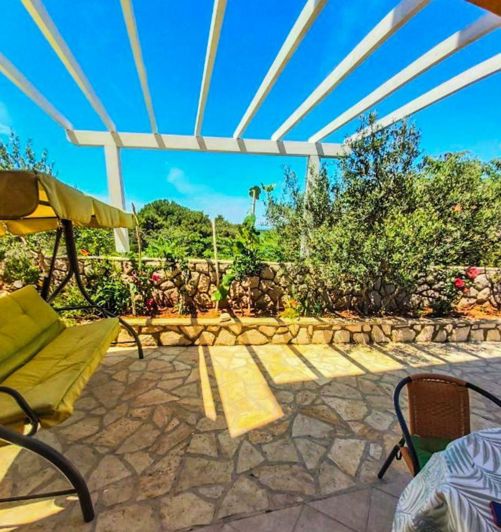 Image No.5-9 Bed Property for sale